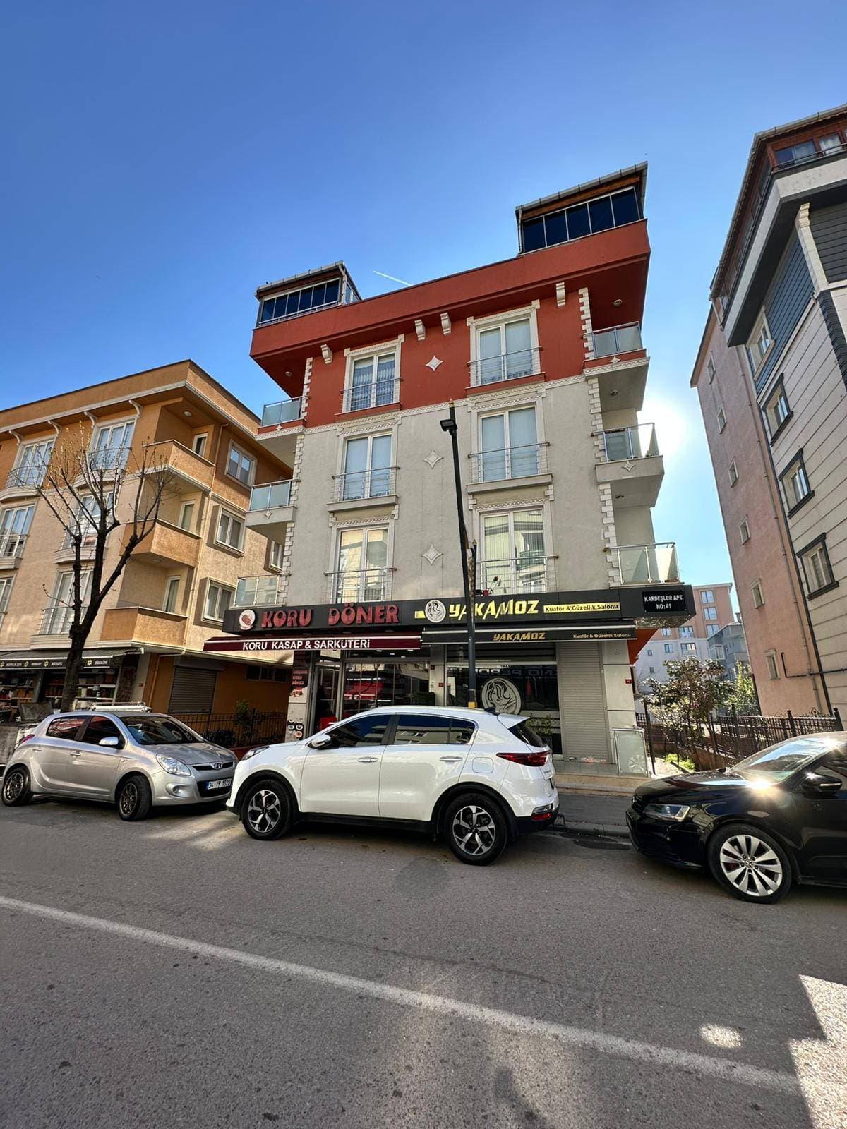 PENDİK DUMLUPINAR 'DA ANA CADDE ÜZERİ DUBLEKS 5+1 SATILIK DAİRE