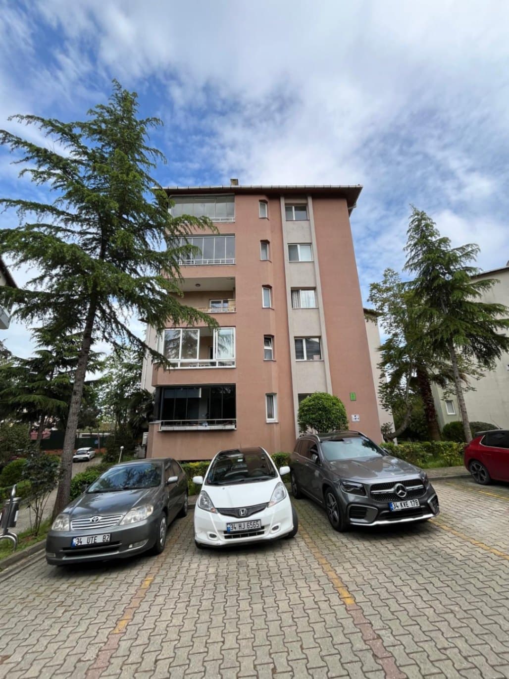 KAVACIK KÖRFEZ KONUTLARINDA 3+1 125 m2 KİRALIK DAİRE